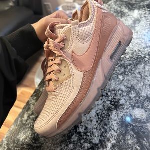 Nike women’s air max Terrascape 90 ‘Pink Oxford’